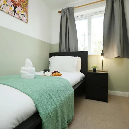 Perfect For Contractors-trades-guests, Pvt Parking Nyaraló Bristol