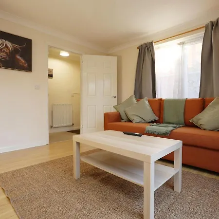 Perfect For Contractors-trades-guests, Pvt Parking Nyaraló *